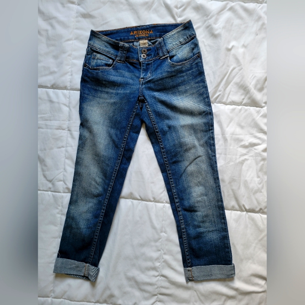 Arizona cuffed capri blue jeans